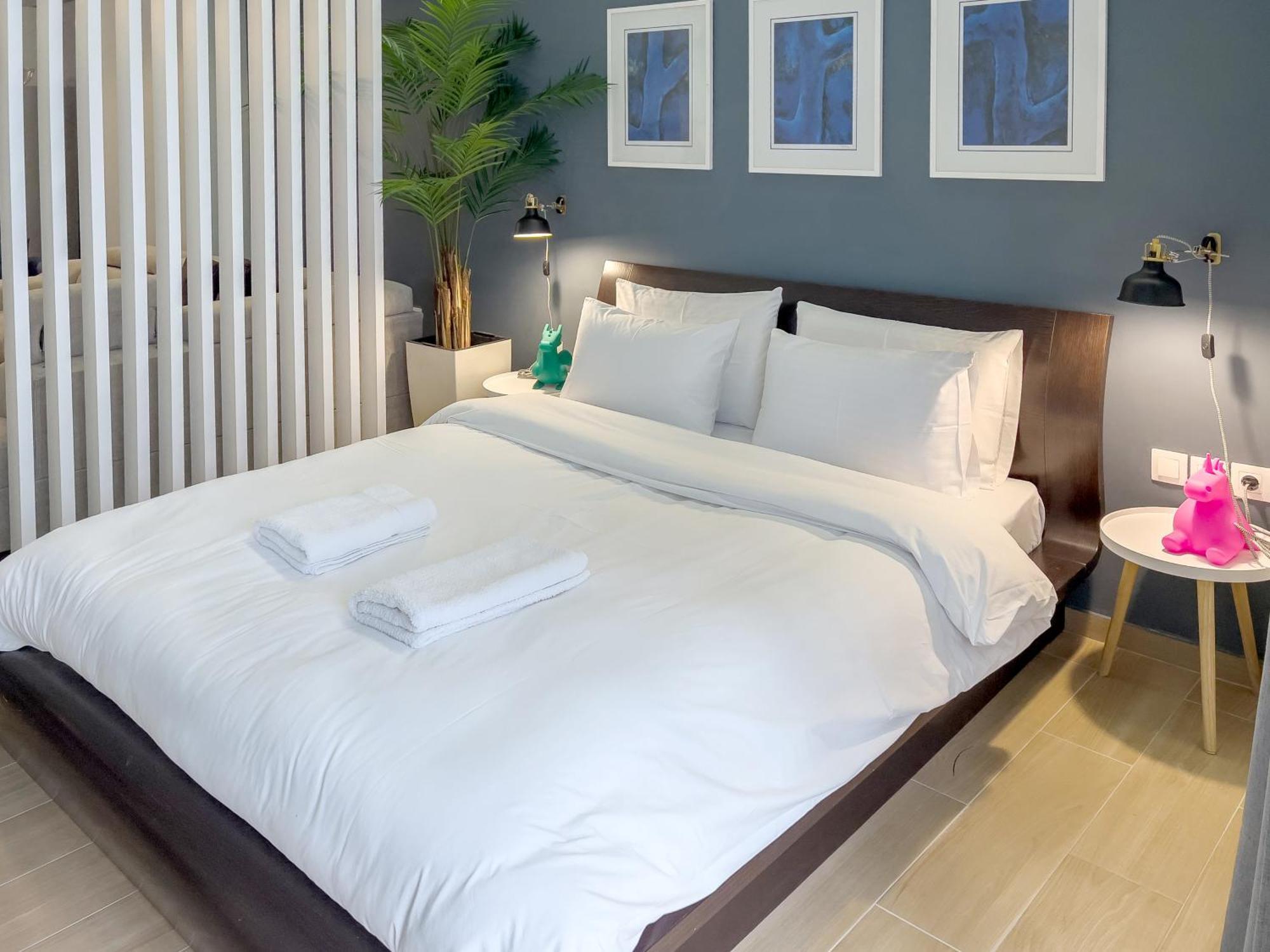 Spaceone "Downtown Glam" By #Gimispace Lux Apt เทสซาโลนิกิ ภายนอก รูปภาพ