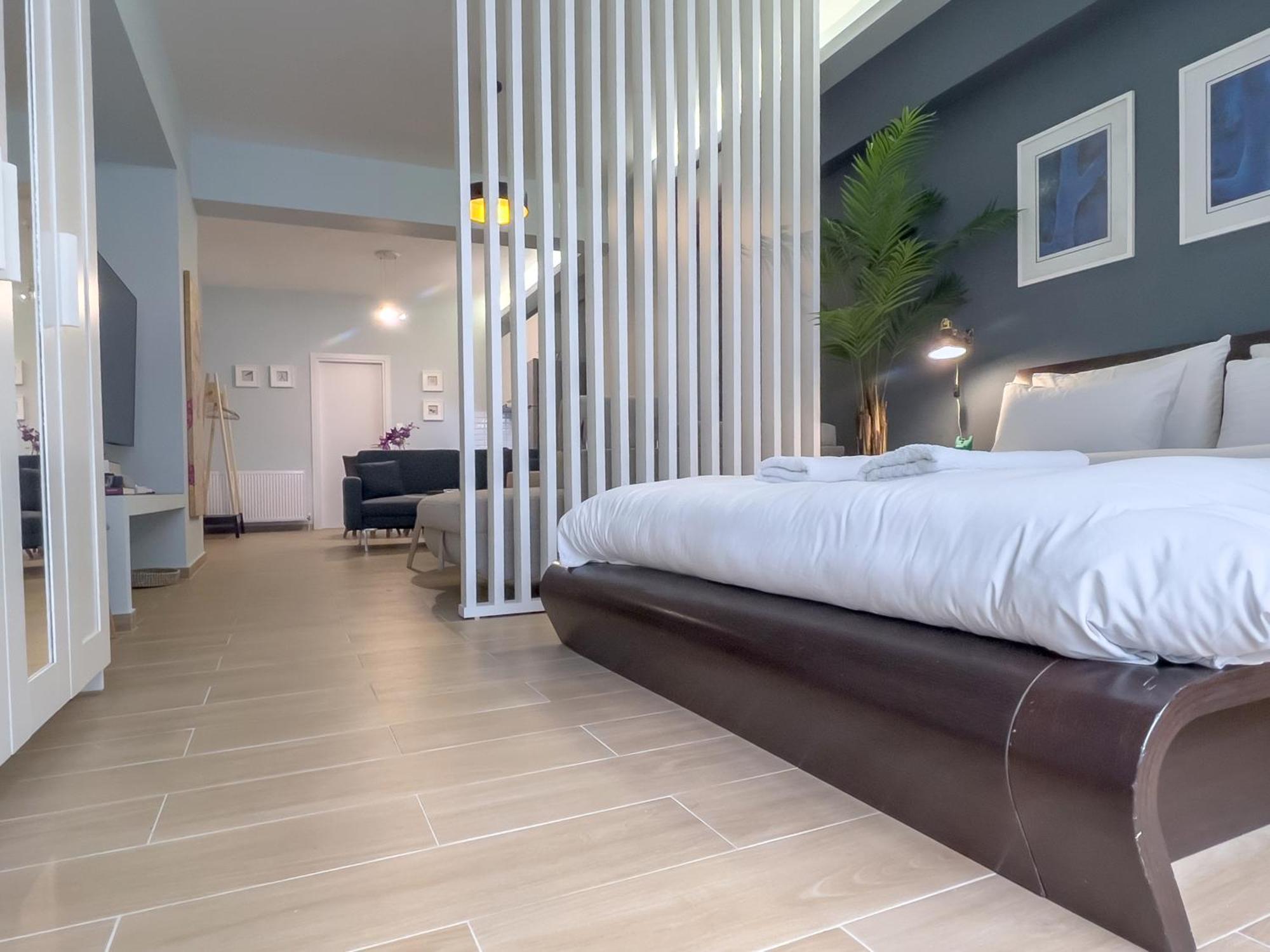 Spaceone "Downtown Glam" By #Gimispace Lux Apt เทสซาโลนิกิ ภายนอก รูปภาพ